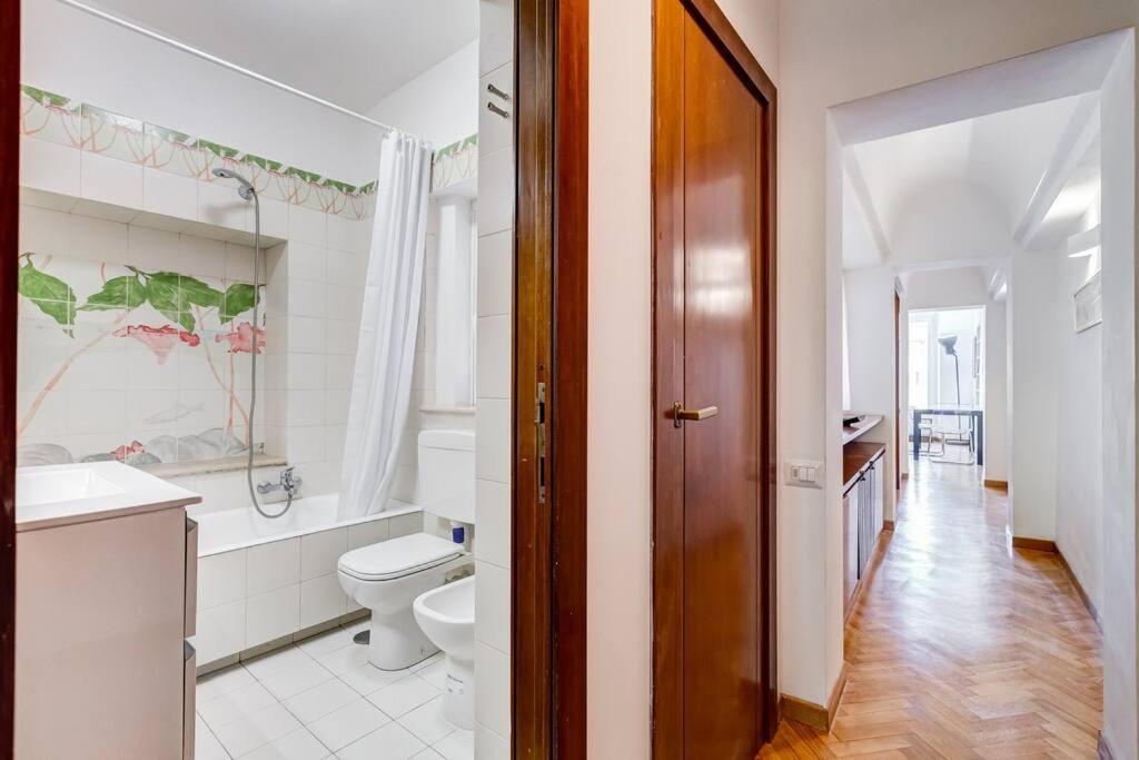 Luminous Apartment Few Steps From Piazza Navona Esterno foto